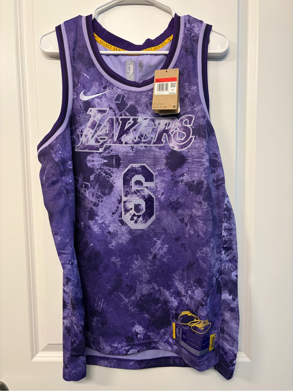 Los Angeles Lakers LeBron James Nike Select Series Swingman Jersey Size 48 L